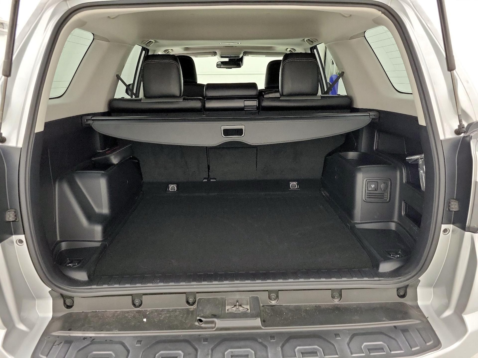 2021 Toyota 4Runner SR5 Premium - Photo 23