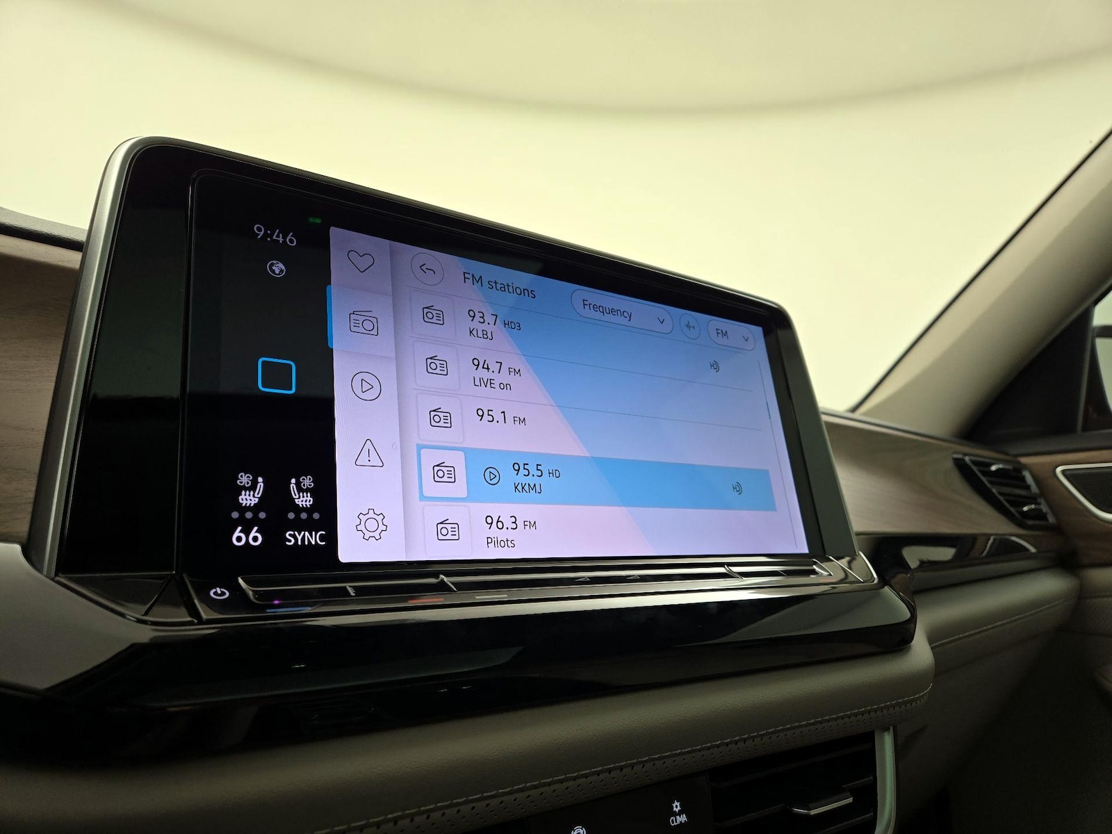 2024 Volkswagen Atlas SE w/Tech, photo 16