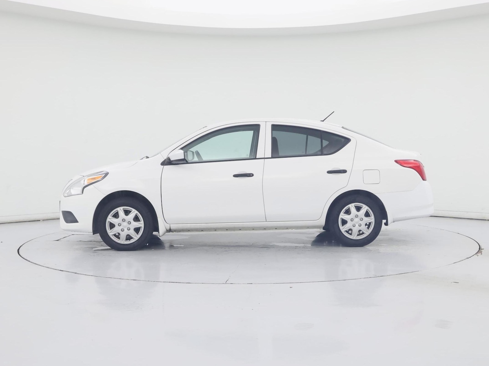 2017 Nissan Versa Sedan S - Photo 4