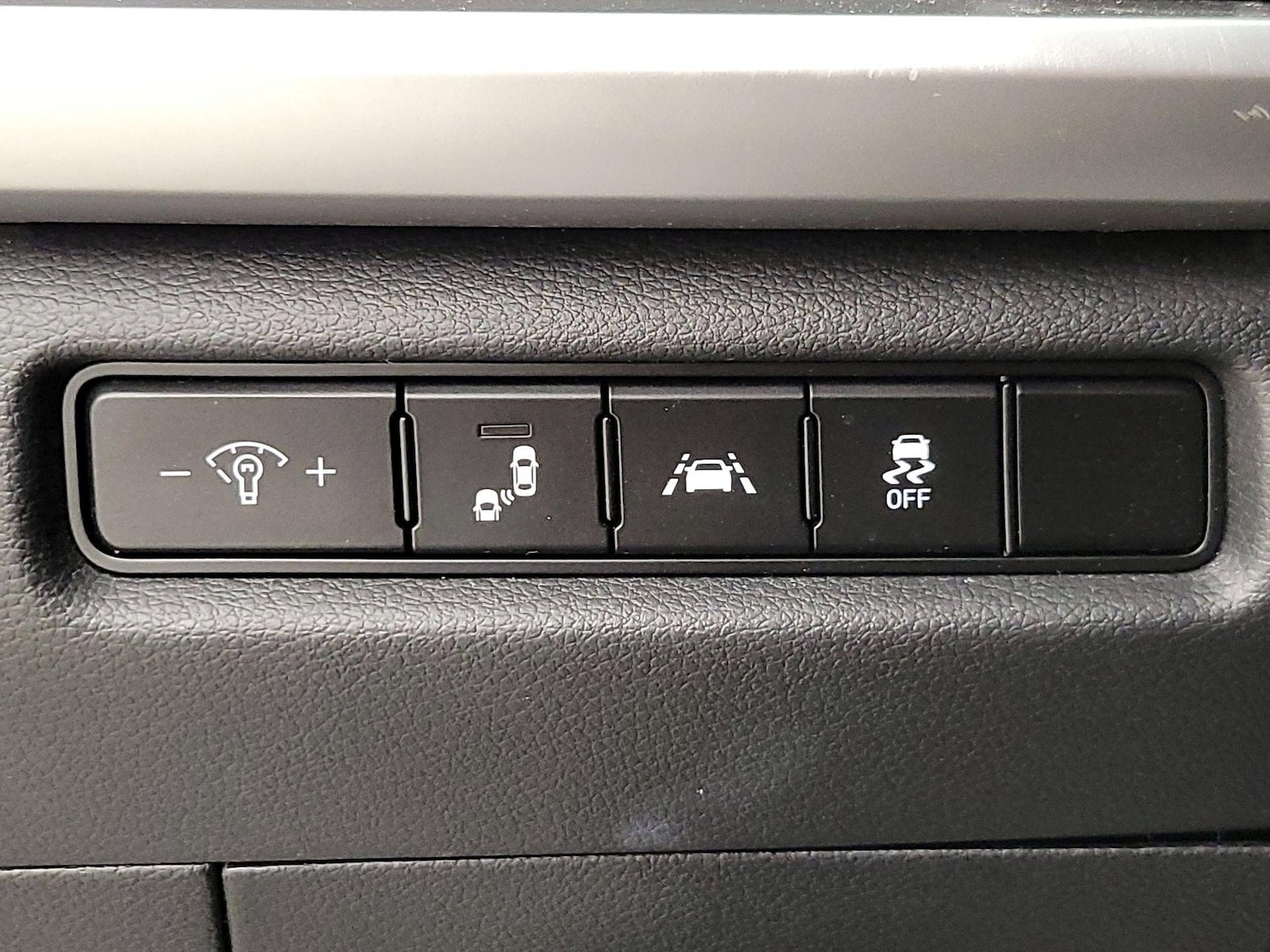 2020 Kia Telluride LX - Photo 14
