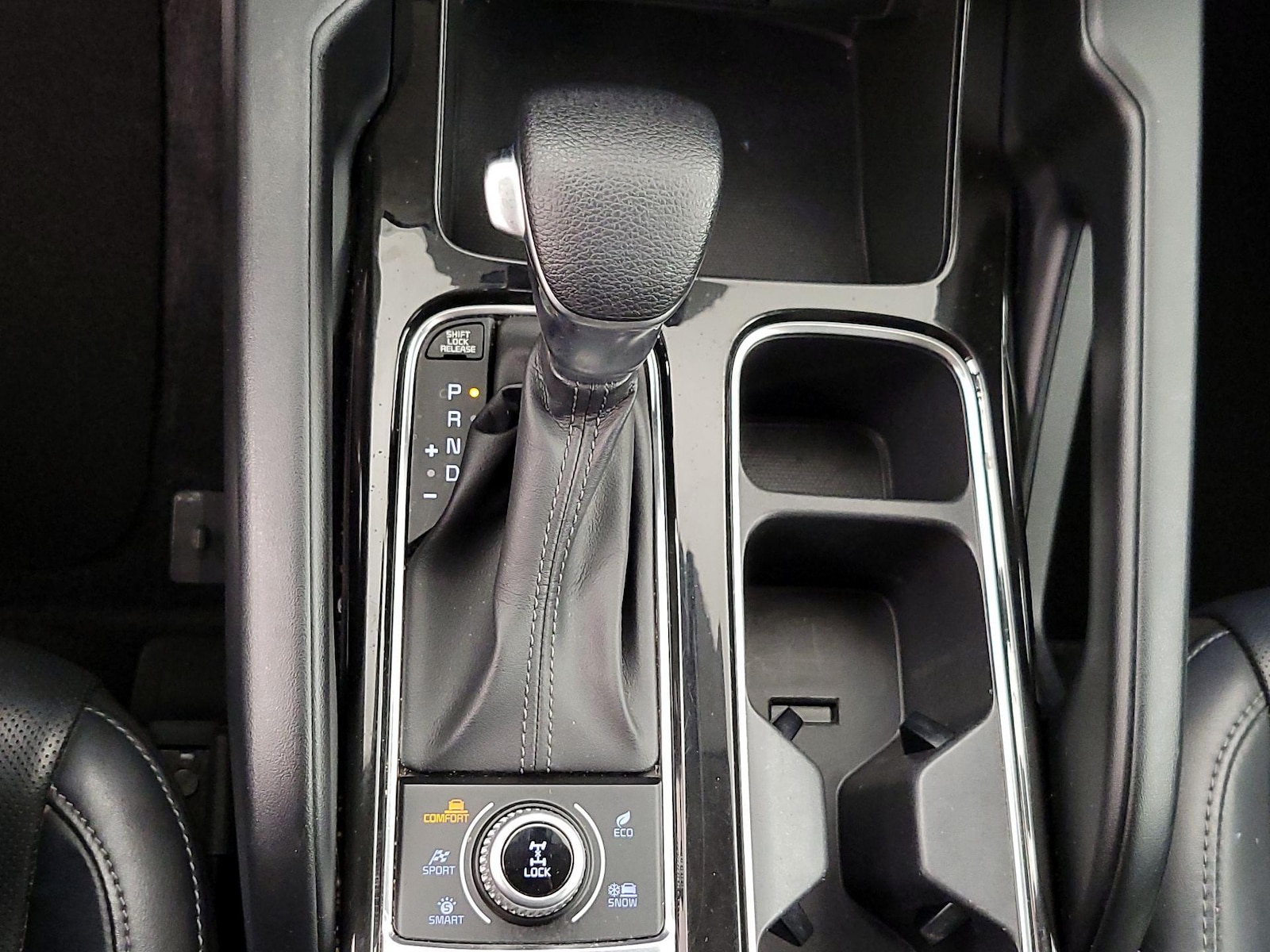 2020 Kia Telluride LX - Photo 18