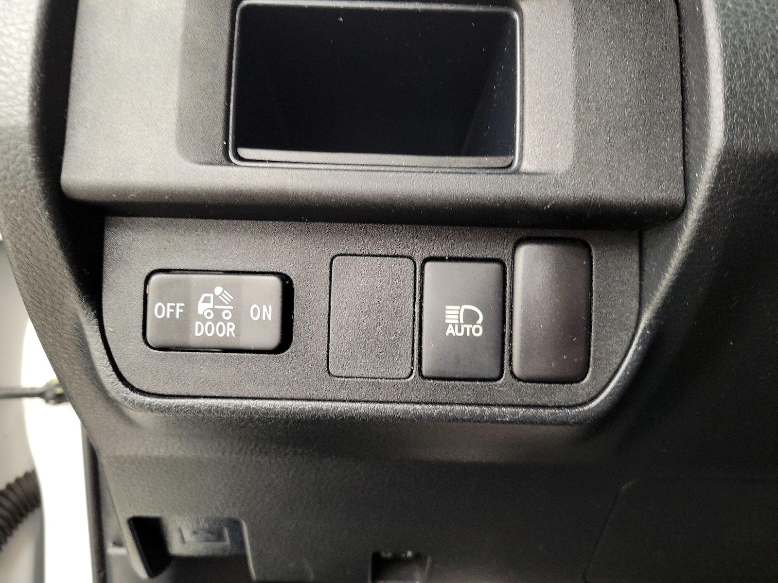 2018 Toyota Tacoma SR5 - Photo 14