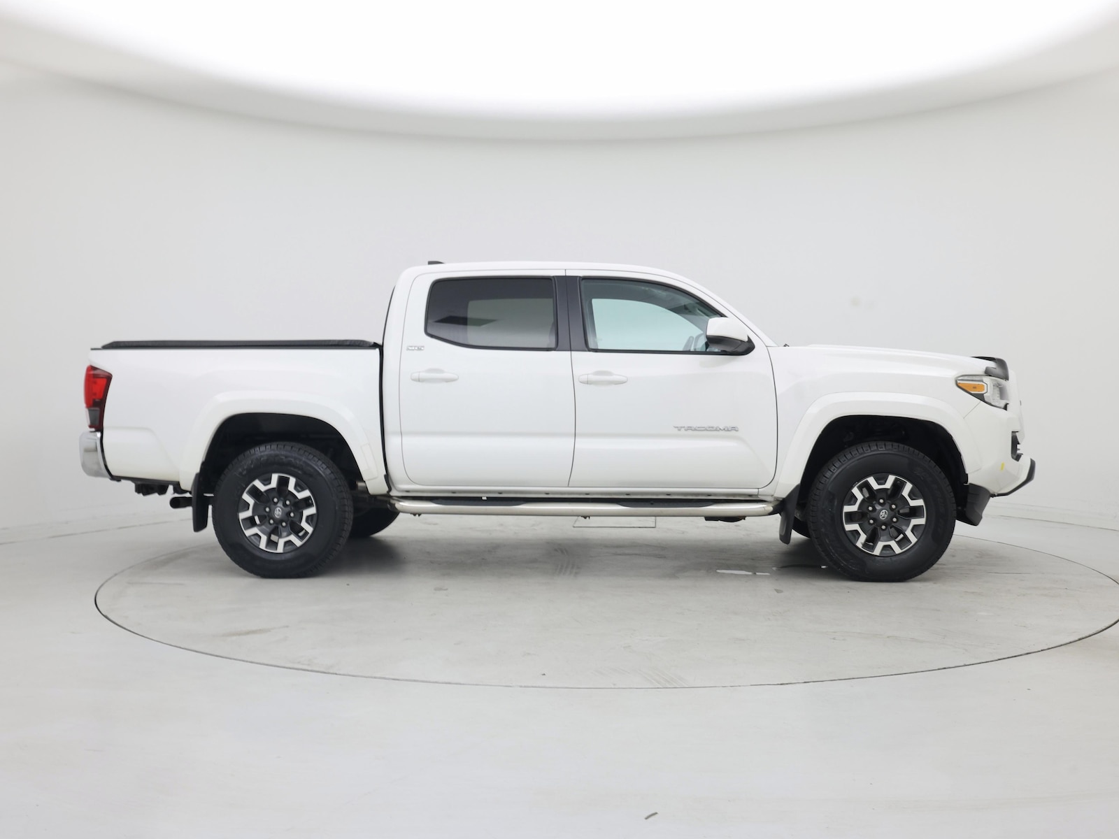 2018 Toyota Tacoma SR5 - Photo 8