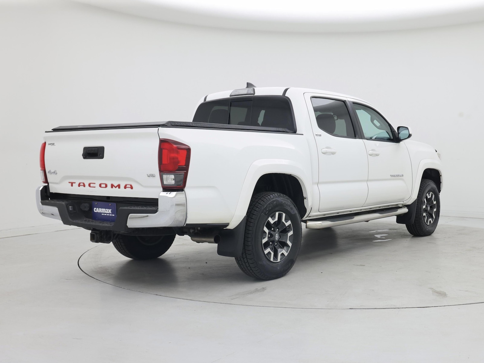 2018 Toyota Tacoma SR5 - Photo 9
