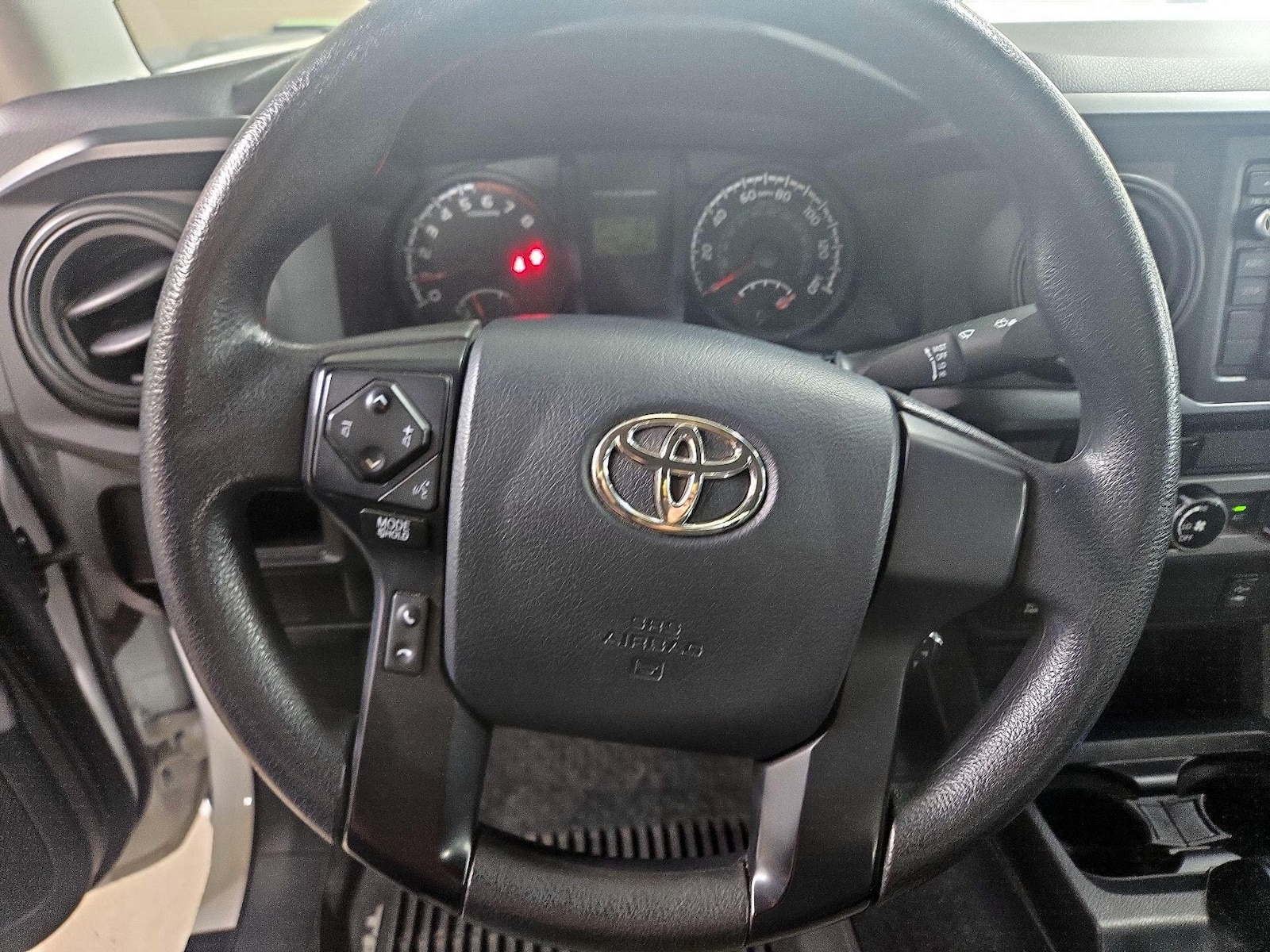 2017 Toyota Tacoma SR - Photo 11