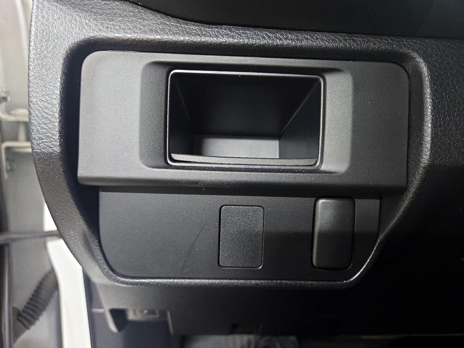 2017 Toyota Tacoma SR - Photo 14