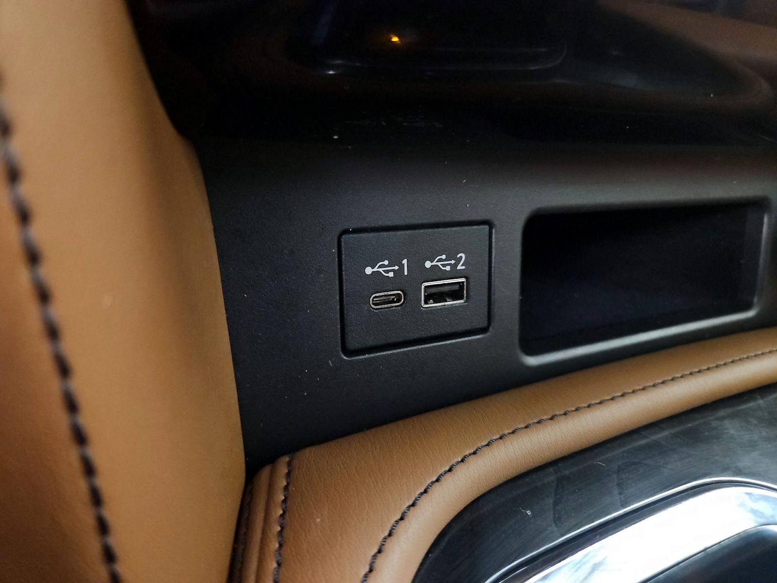 2020 INFINITI QX80 - Photo 20