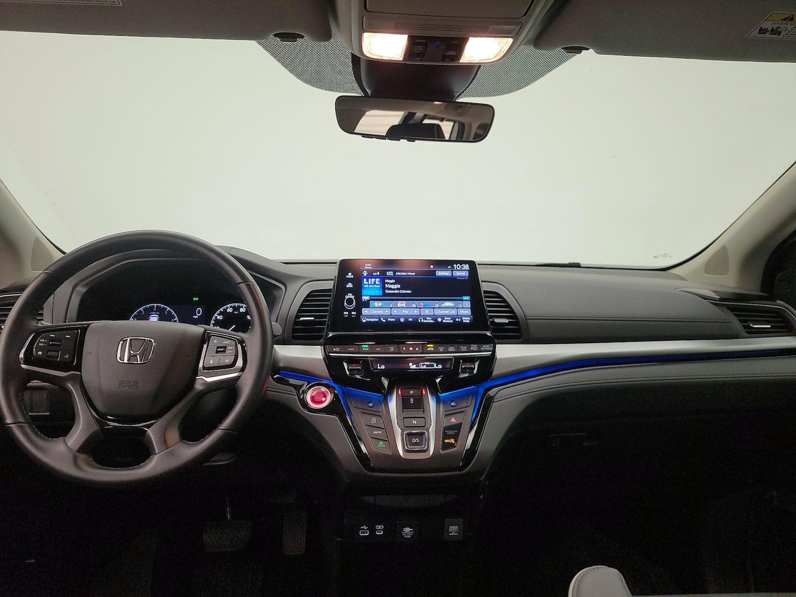 2025 Honda Odyssey Touring - Photo 10