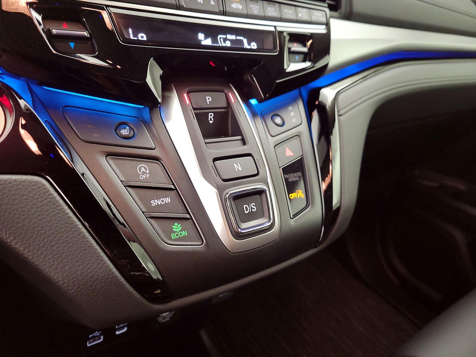2025 Honda Odyssey Touring - Photo 18