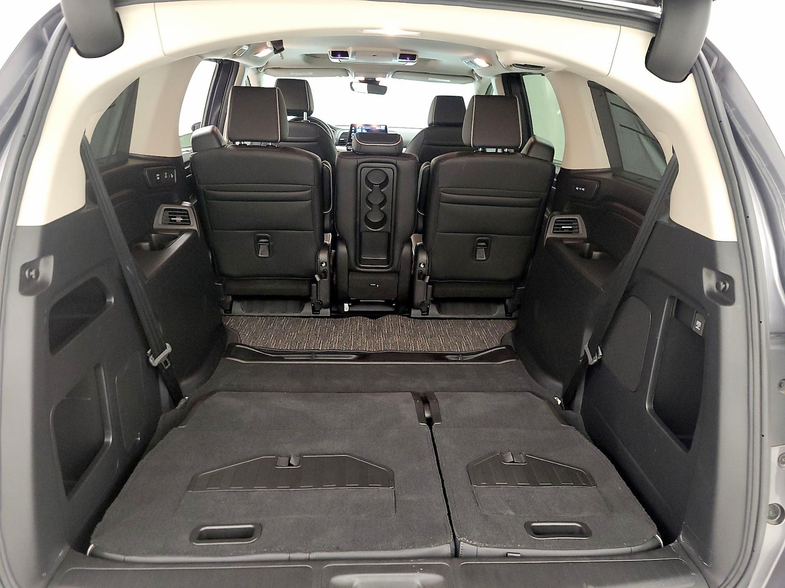 2025 Honda Odyssey Touring - Photo 24