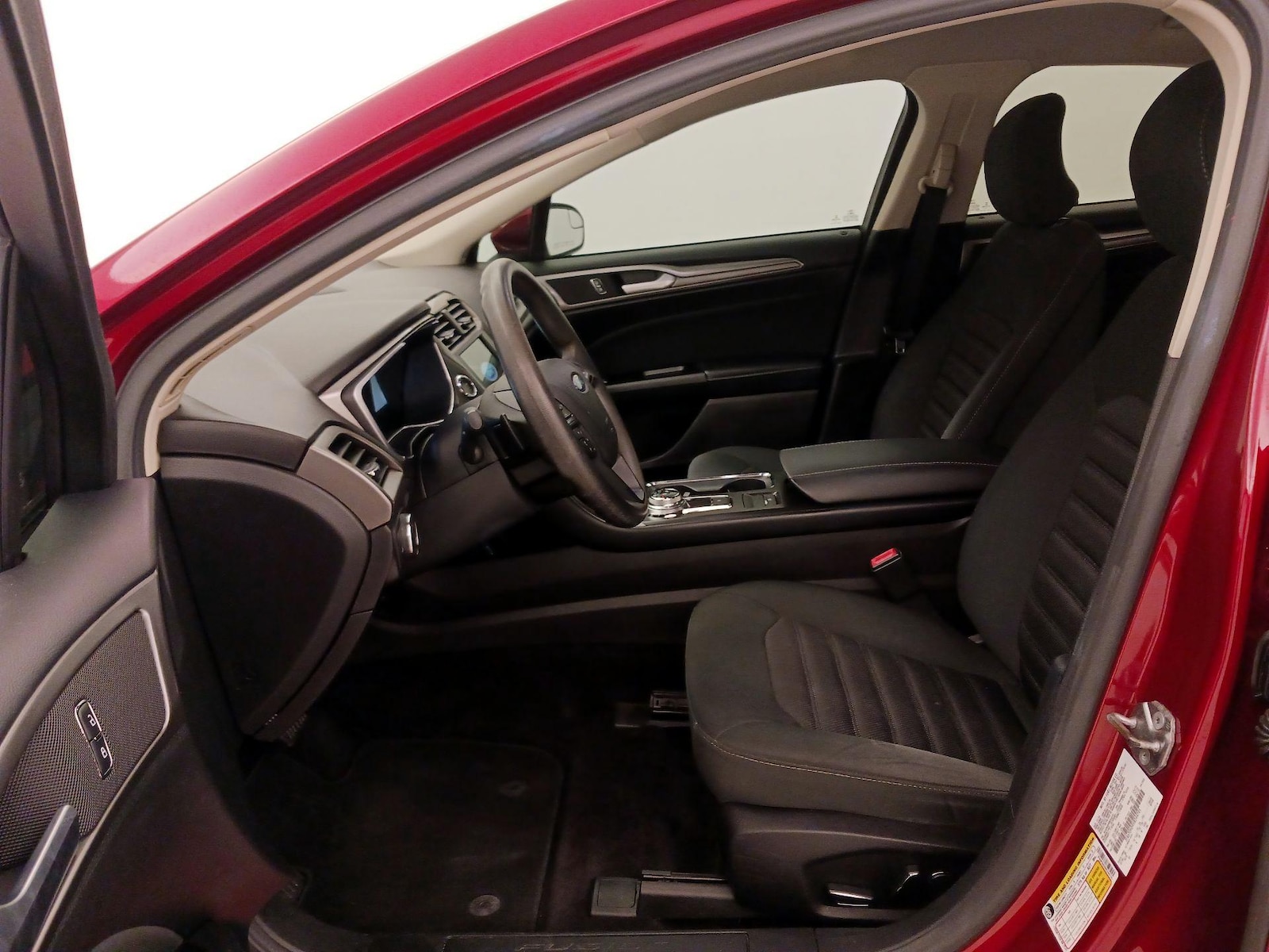 2017 Ford Fusion SE - Photo 12