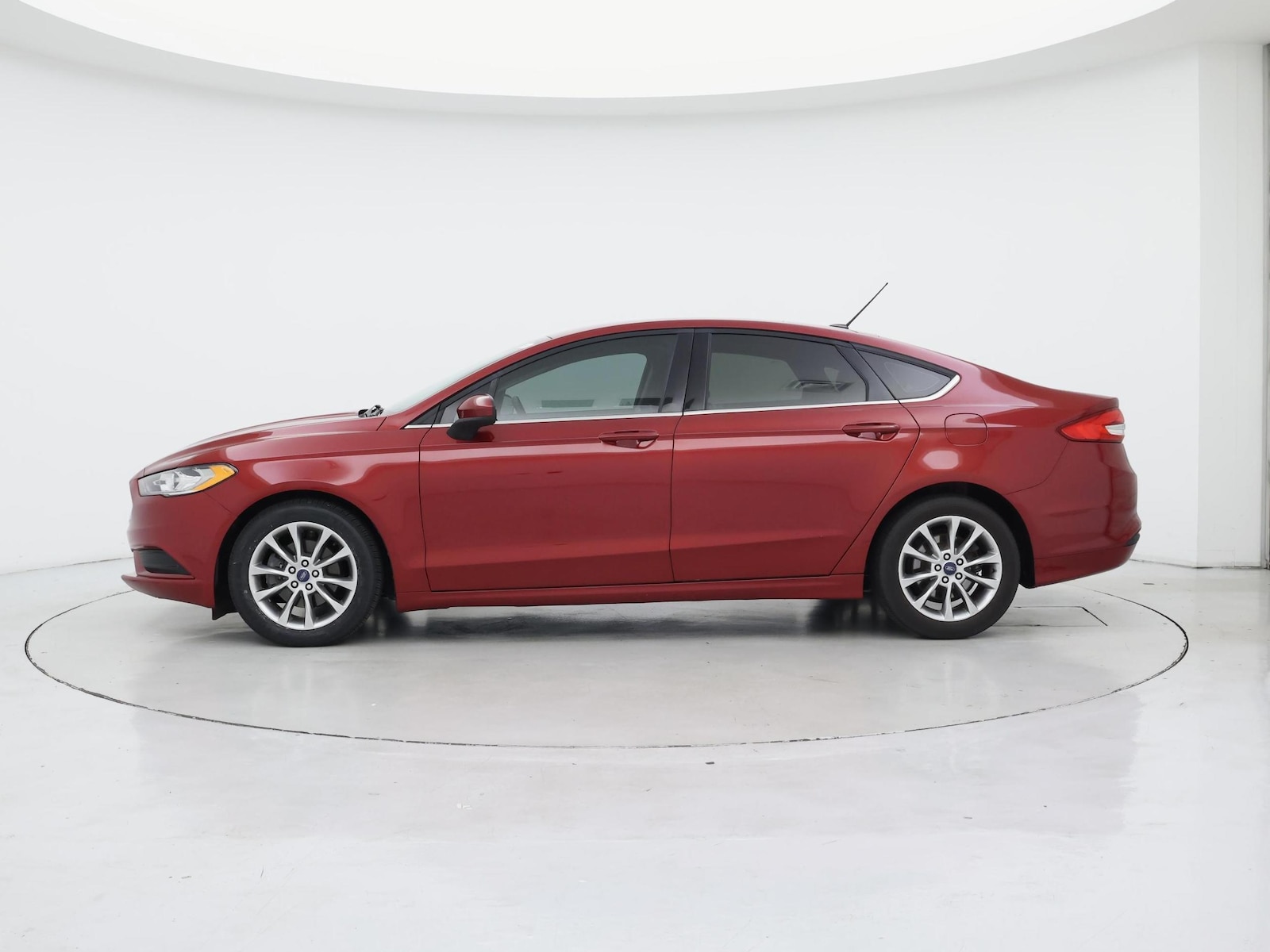 2017 Ford Fusion SE - Photo 4