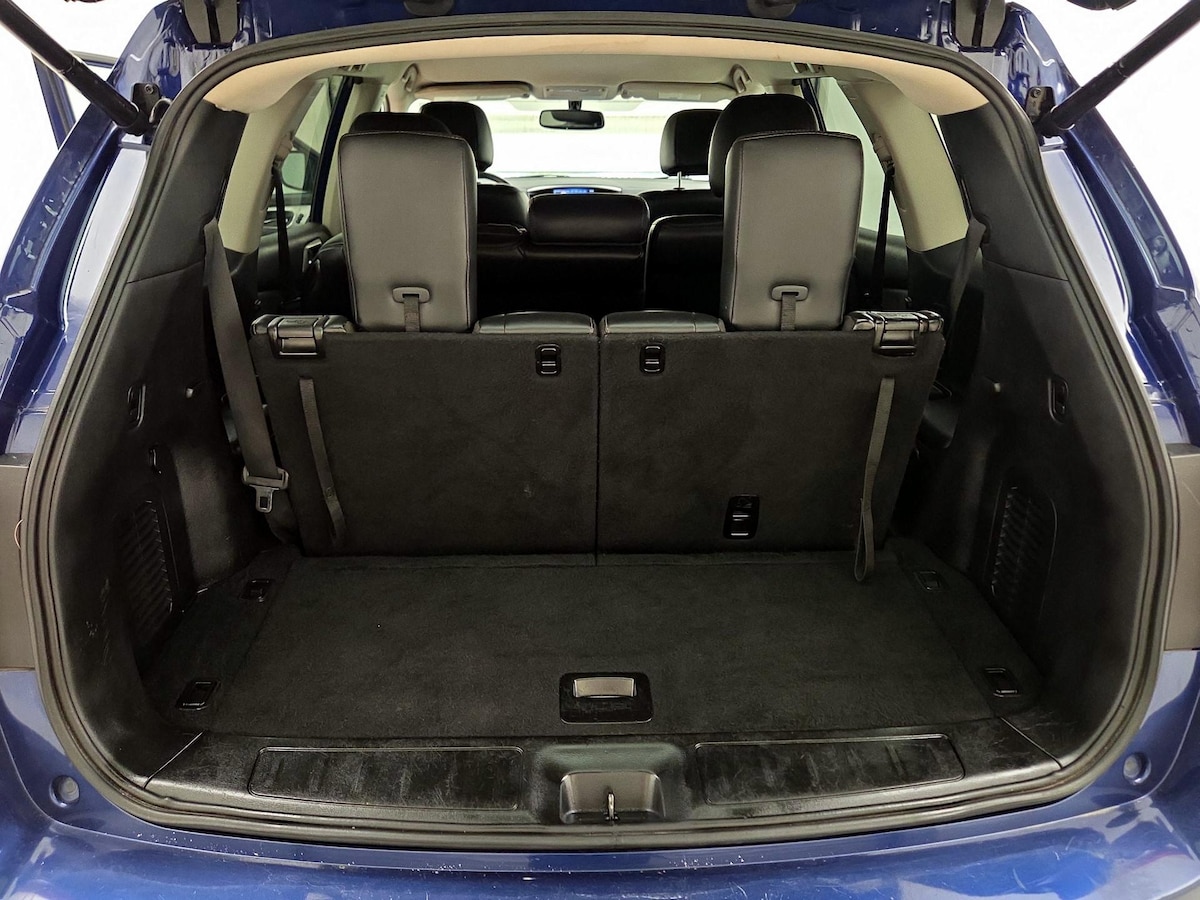 Trunk/Cargo (Seats Up)
