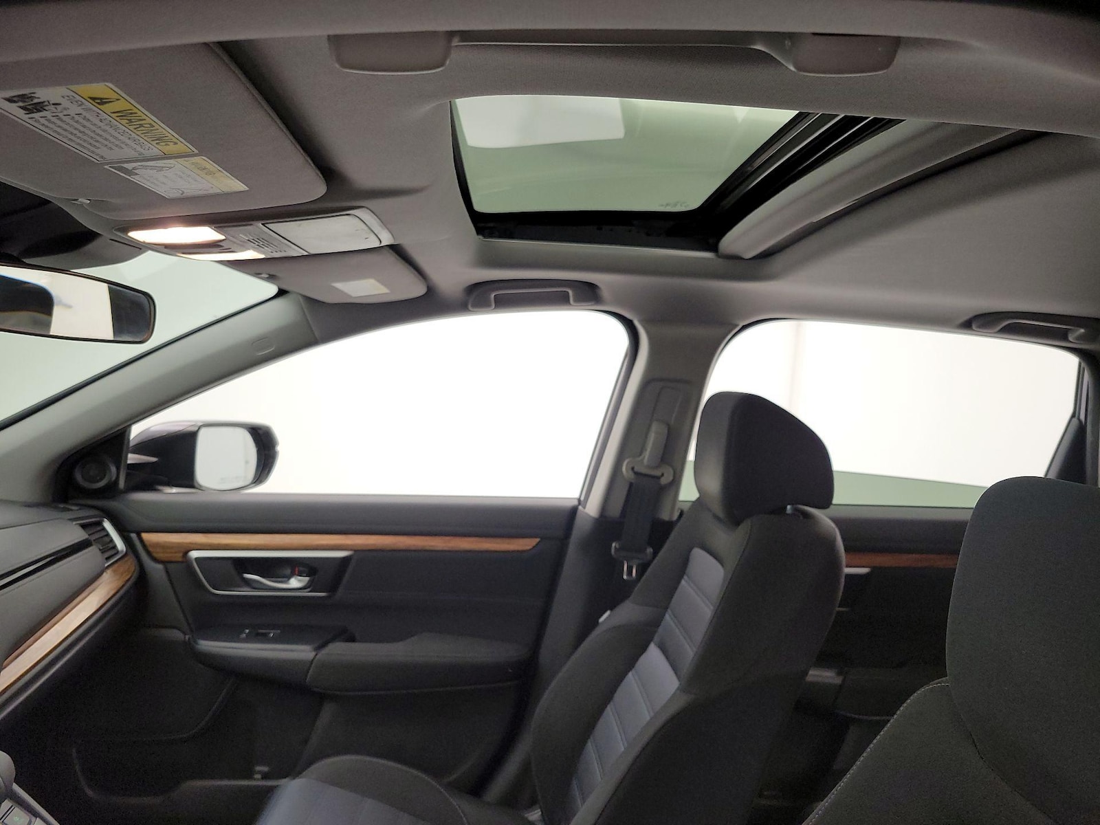 Sunroof(s) & Overhead Airbags