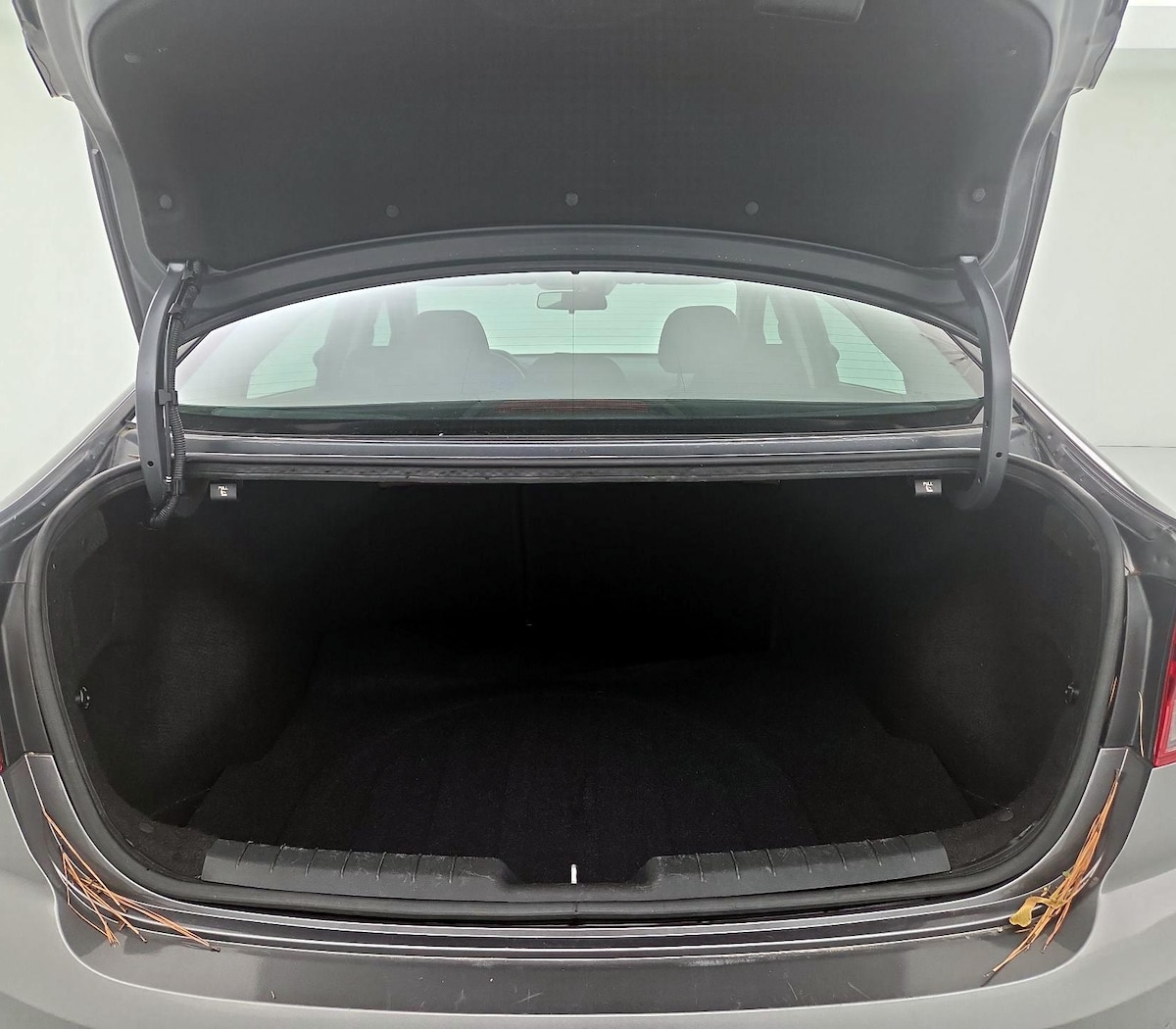 Trunk/Cargo (Seats Up)
