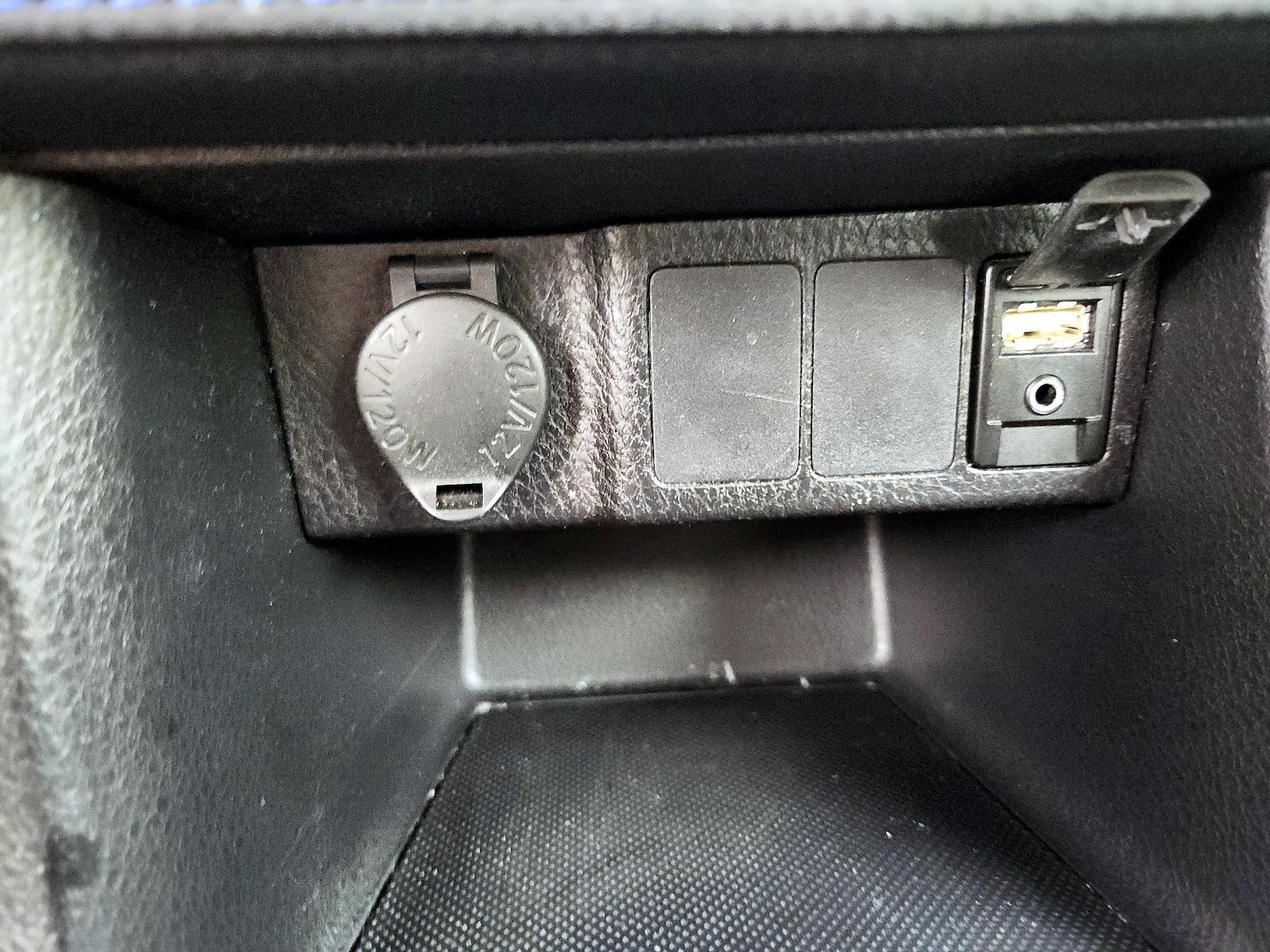 2017 Toyota Corolla SE - Photo 19