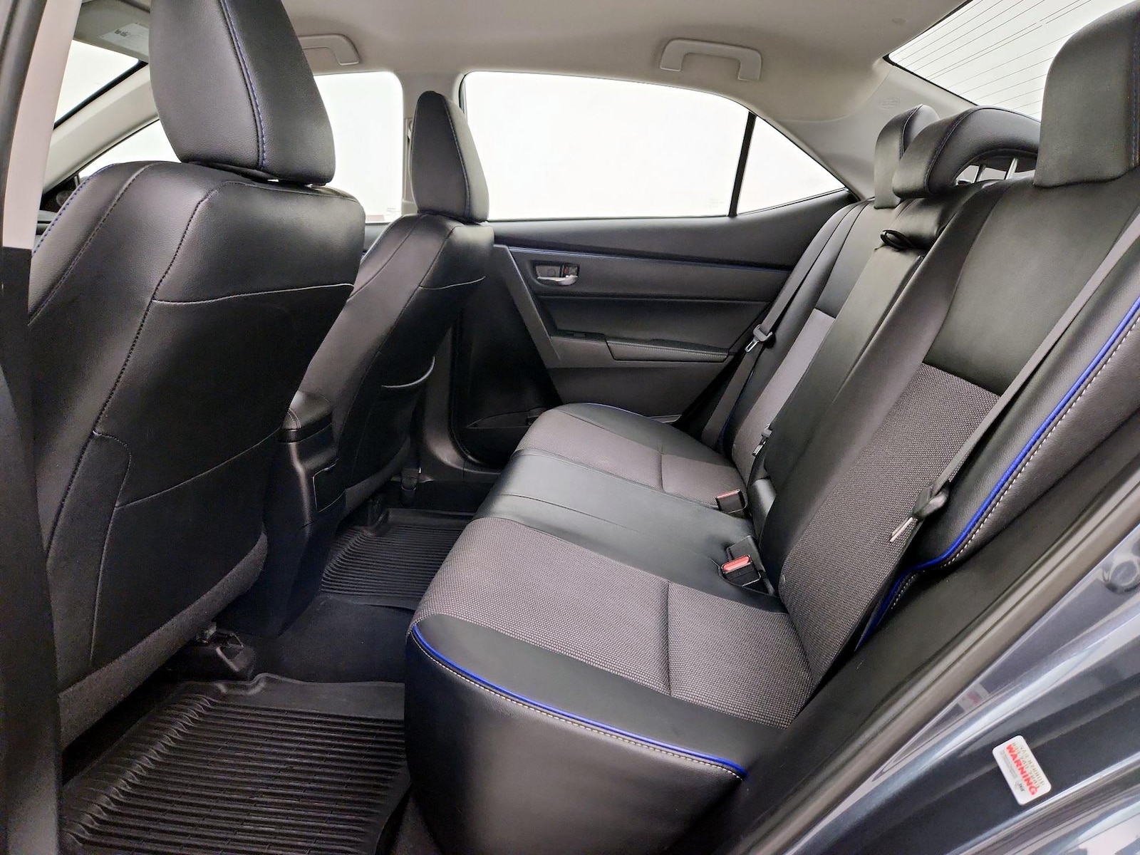 2017 Toyota Corolla SE - Photo 20