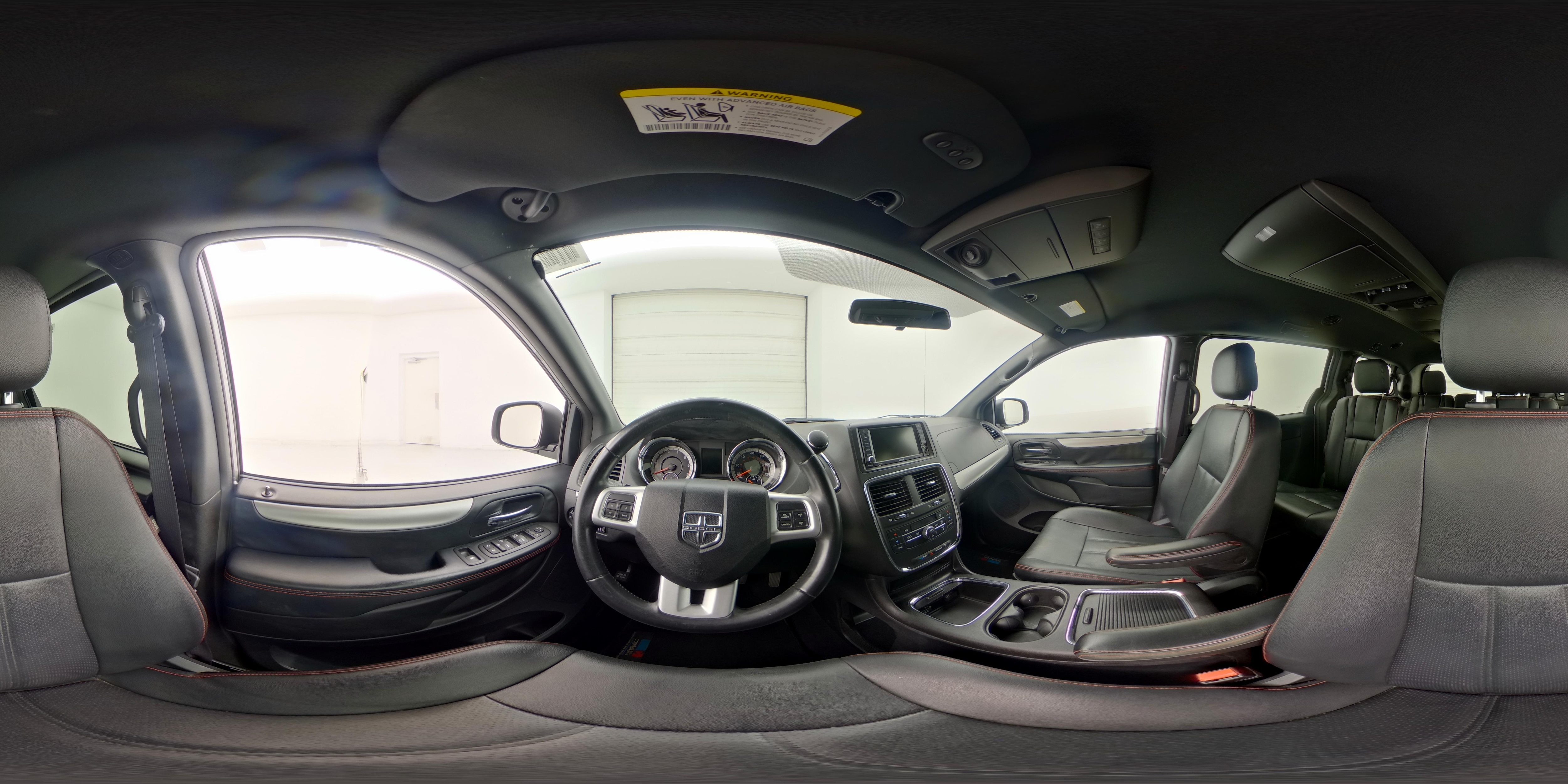 2016 Dodge Grand Caravan R/T - Photo 27