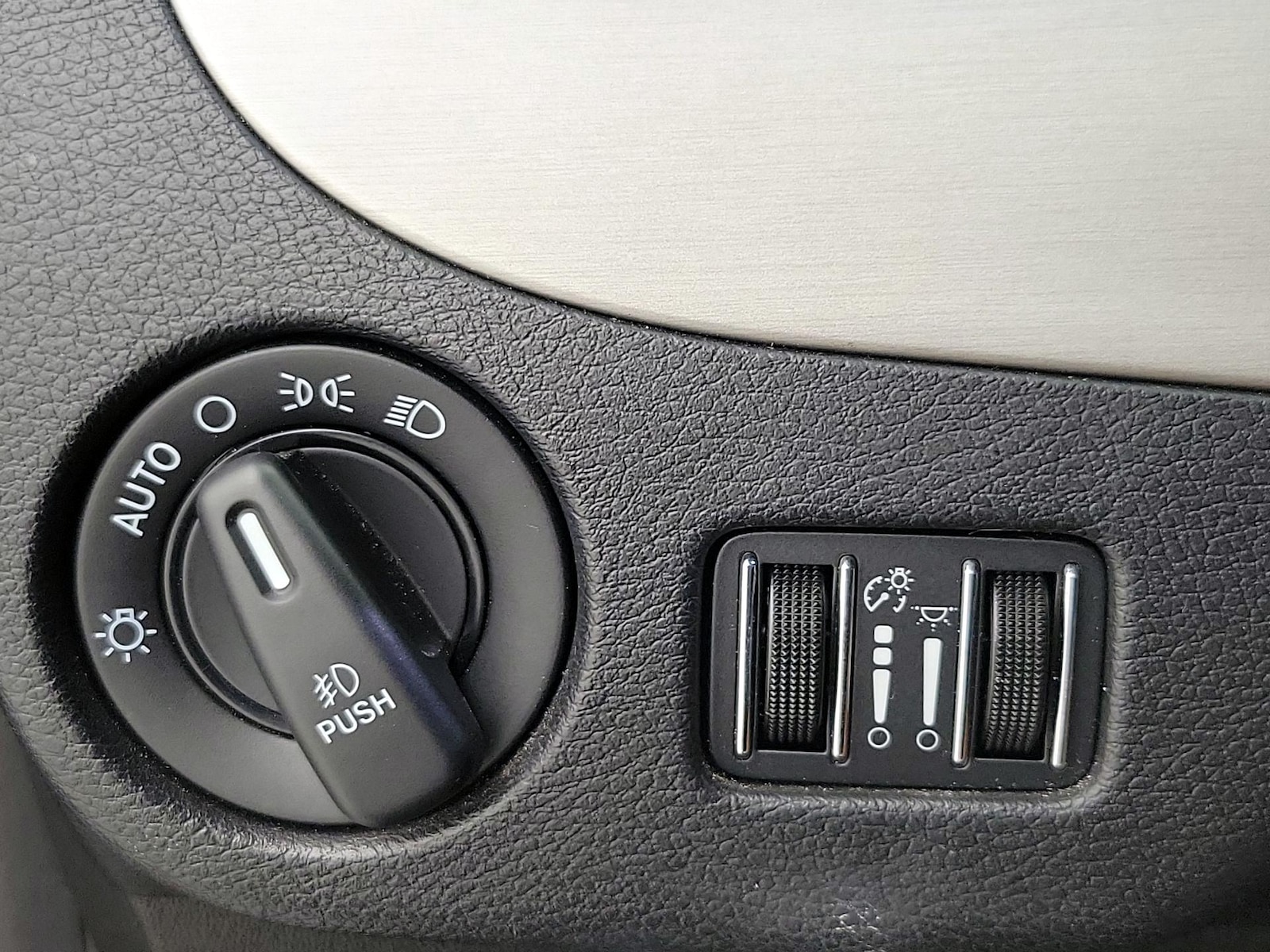 2016 Dodge Grand Caravan R/T - Photo 14