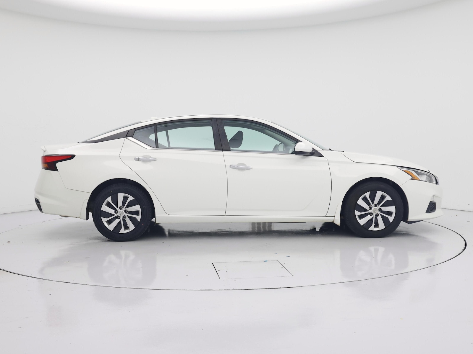 2019 Nissan Altima S - Photo 8