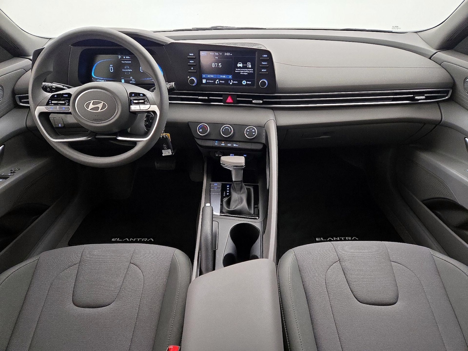 Apple CarPlay® & Android Auto™
