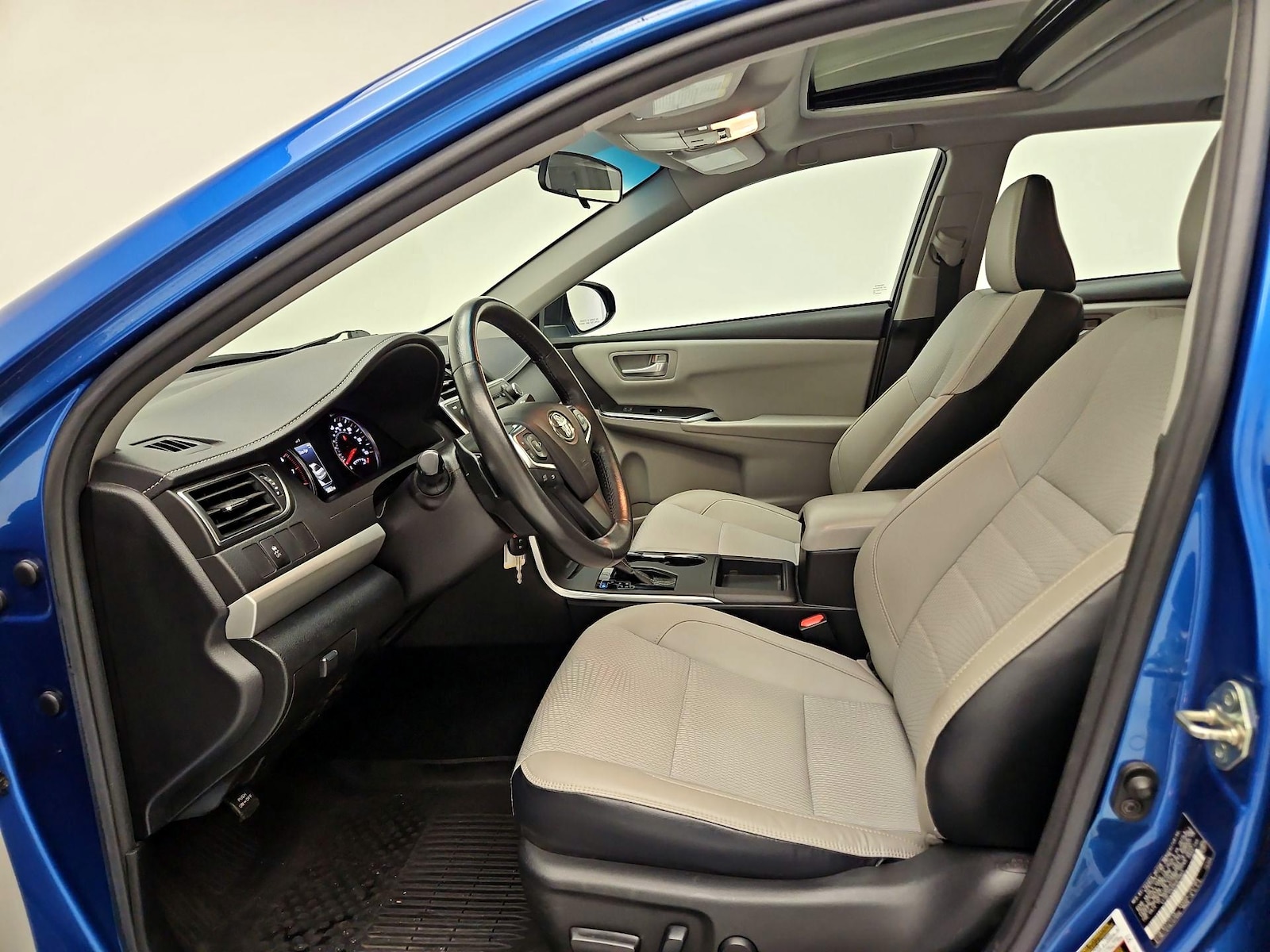 Power Seat(s) & Side Airbags