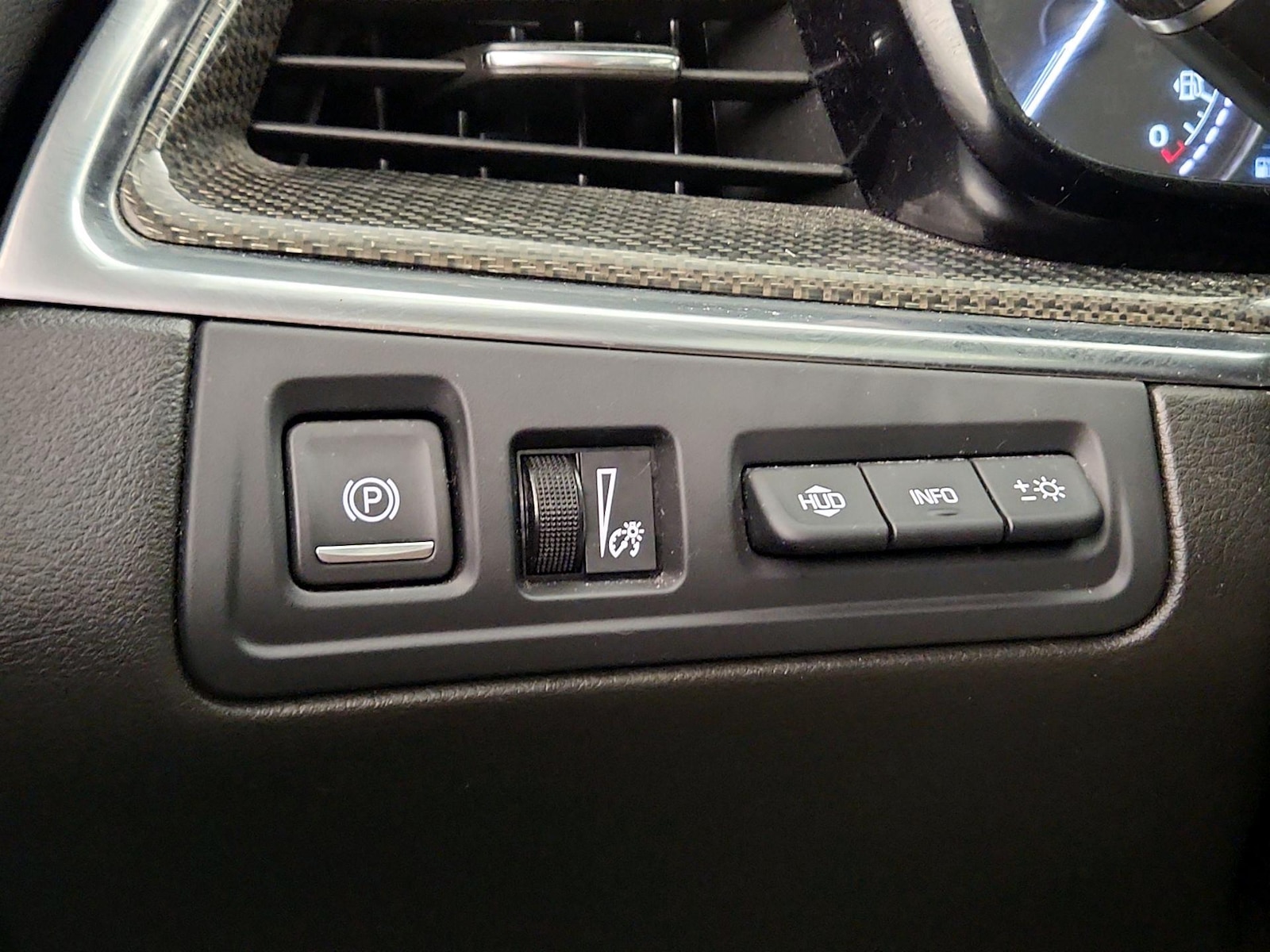 2021 Cadillac XT5 Sport - Photo 14