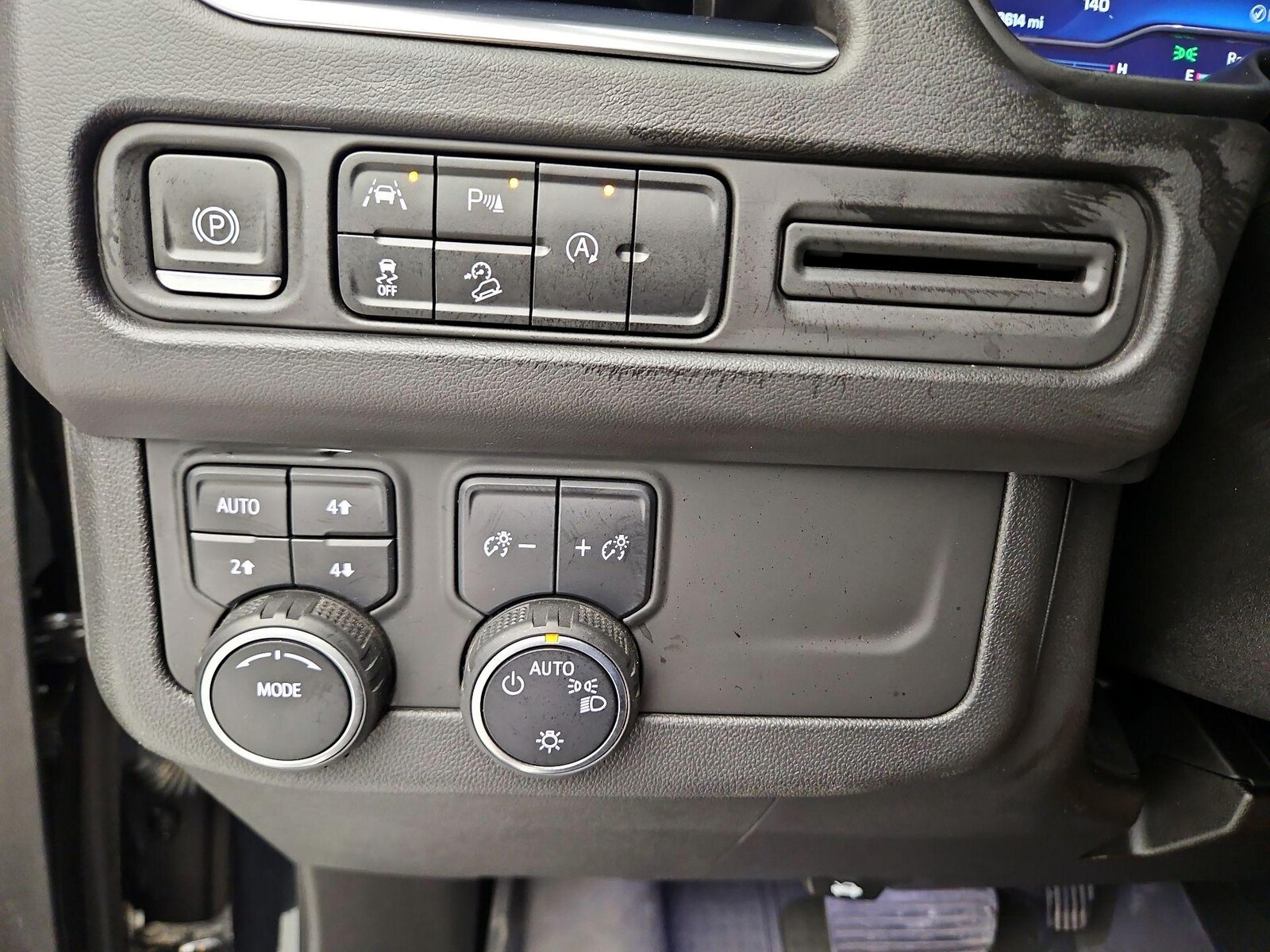 2023 Chevrolet Suburban 1500 Z71, photo 14