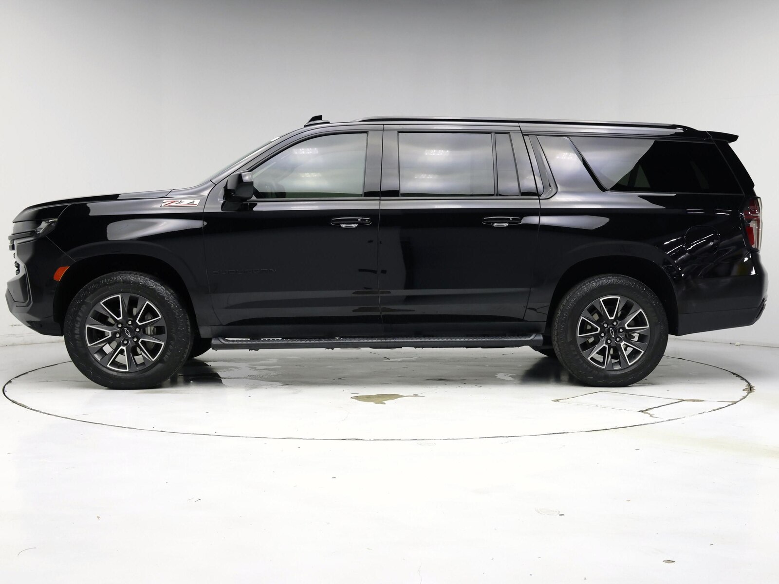 2023 Chevrolet Suburban 1500 Z71, photo 4