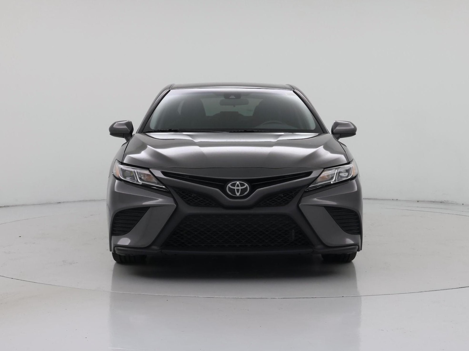 2020 Toyota Camry SE - Photo 6