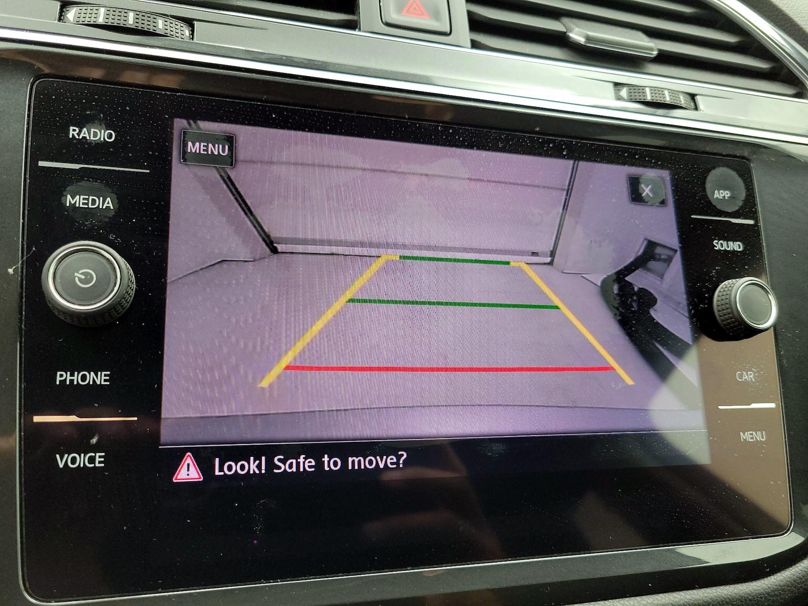 2019 Volkswagen Tiguan SE - Photo 15