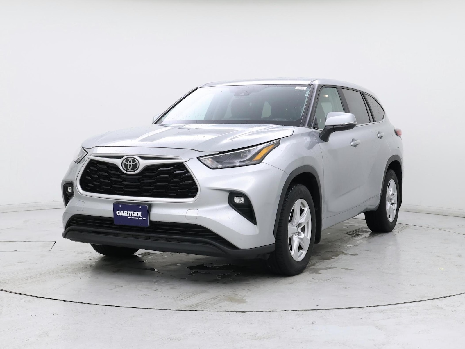 2023 Toyota Highlander LE - Photo 5