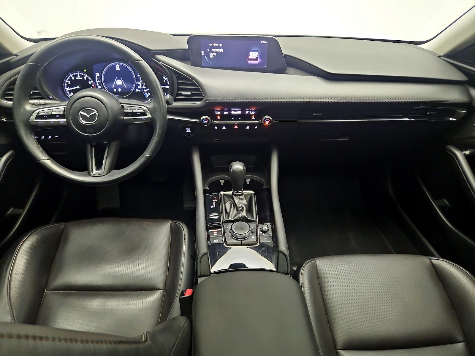 2020 Mazda Mazda3 Premium - Photo 10