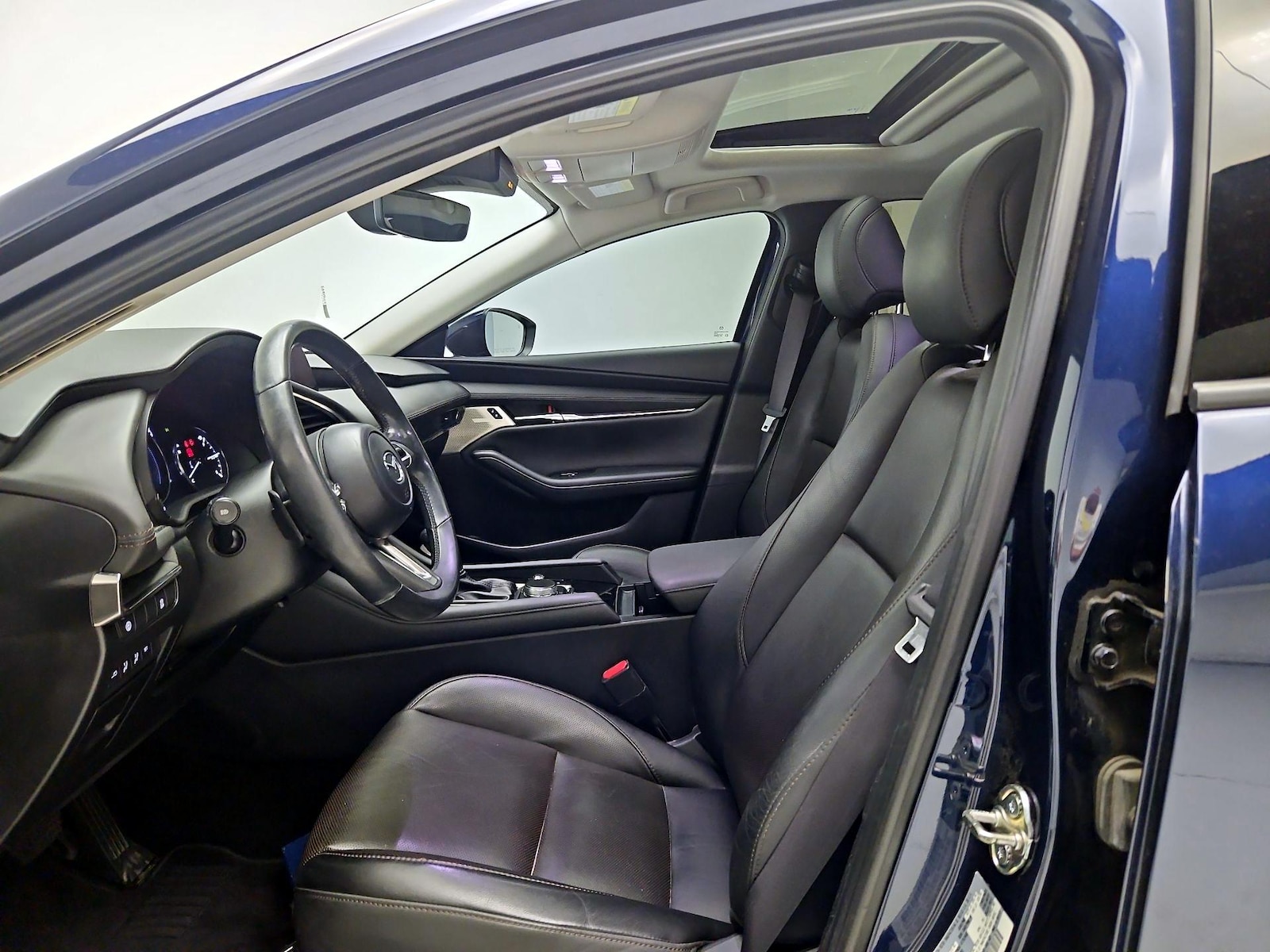 2020 Mazda Mazda3 Premium - Photo 12