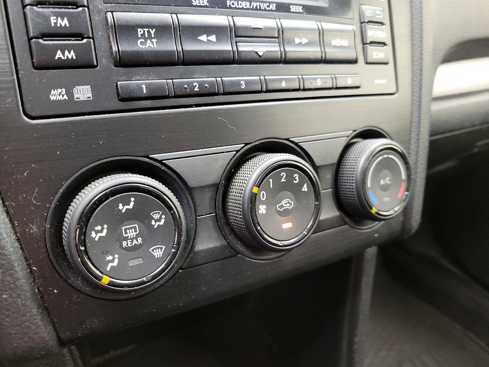 2014 Subaru XV Crosstrek Premium - Photo 16