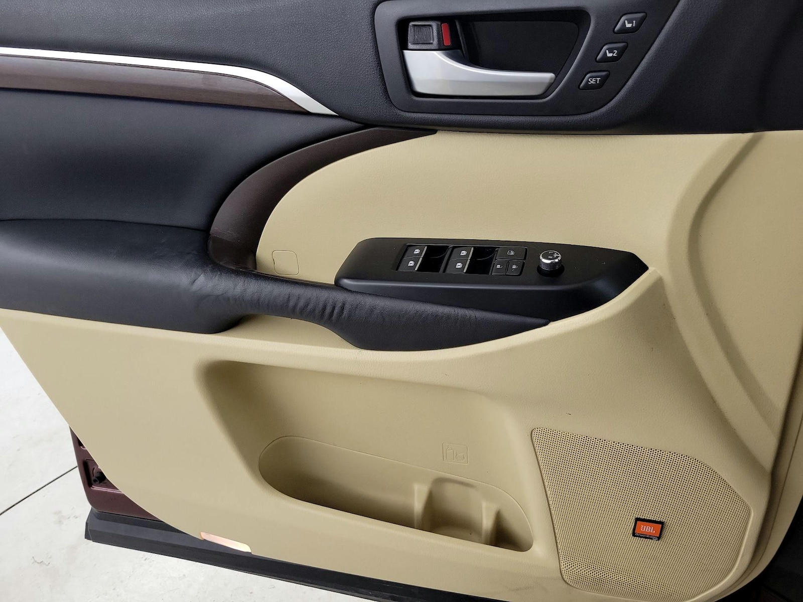 2016 Toyota Highlander Limited - Photo 13