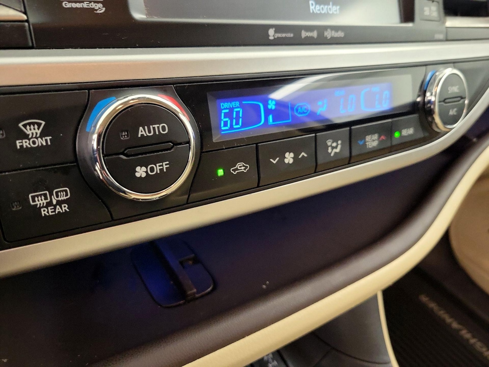 2016 Toyota Highlander Limited - Photo 17