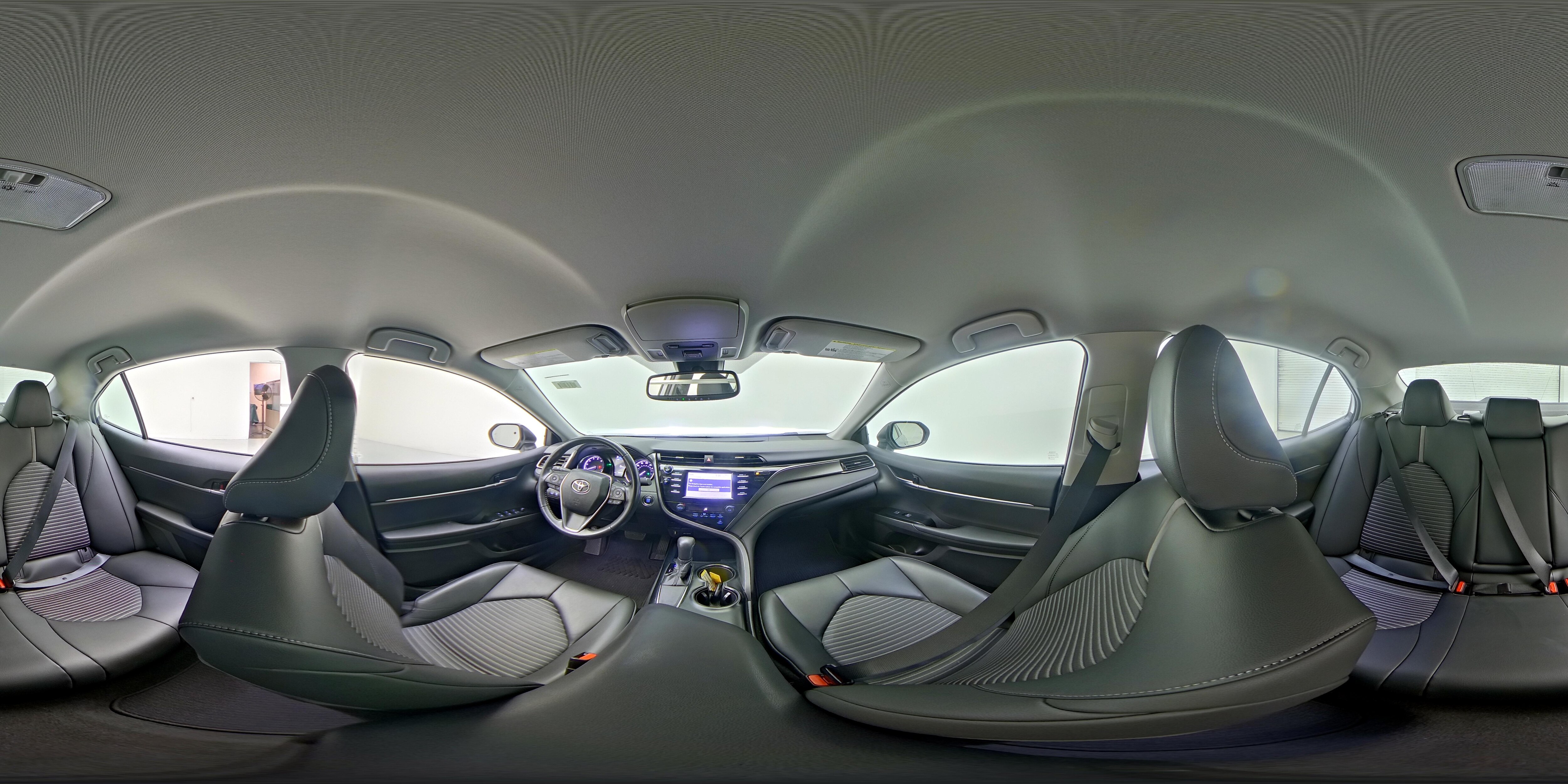 2019 Toyota Camry SE - Photo 25