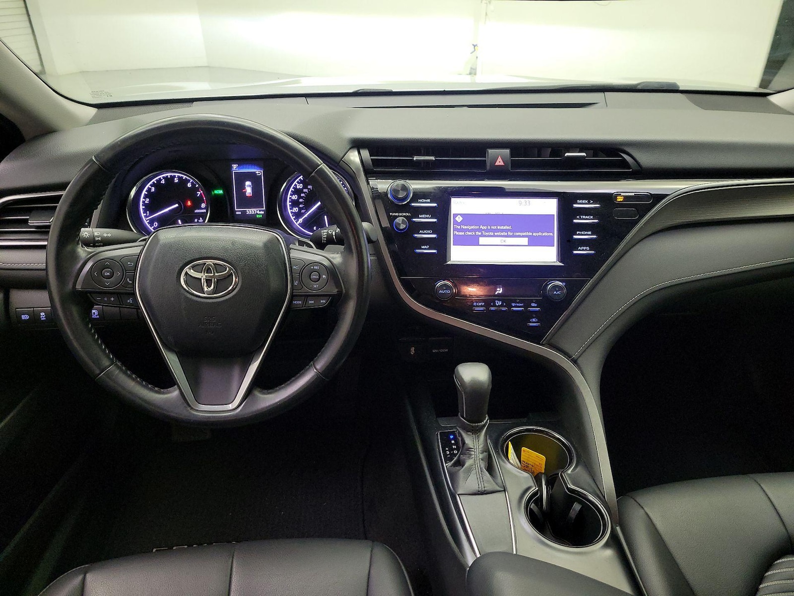 2019 Toyota Camry SE - Photo 10