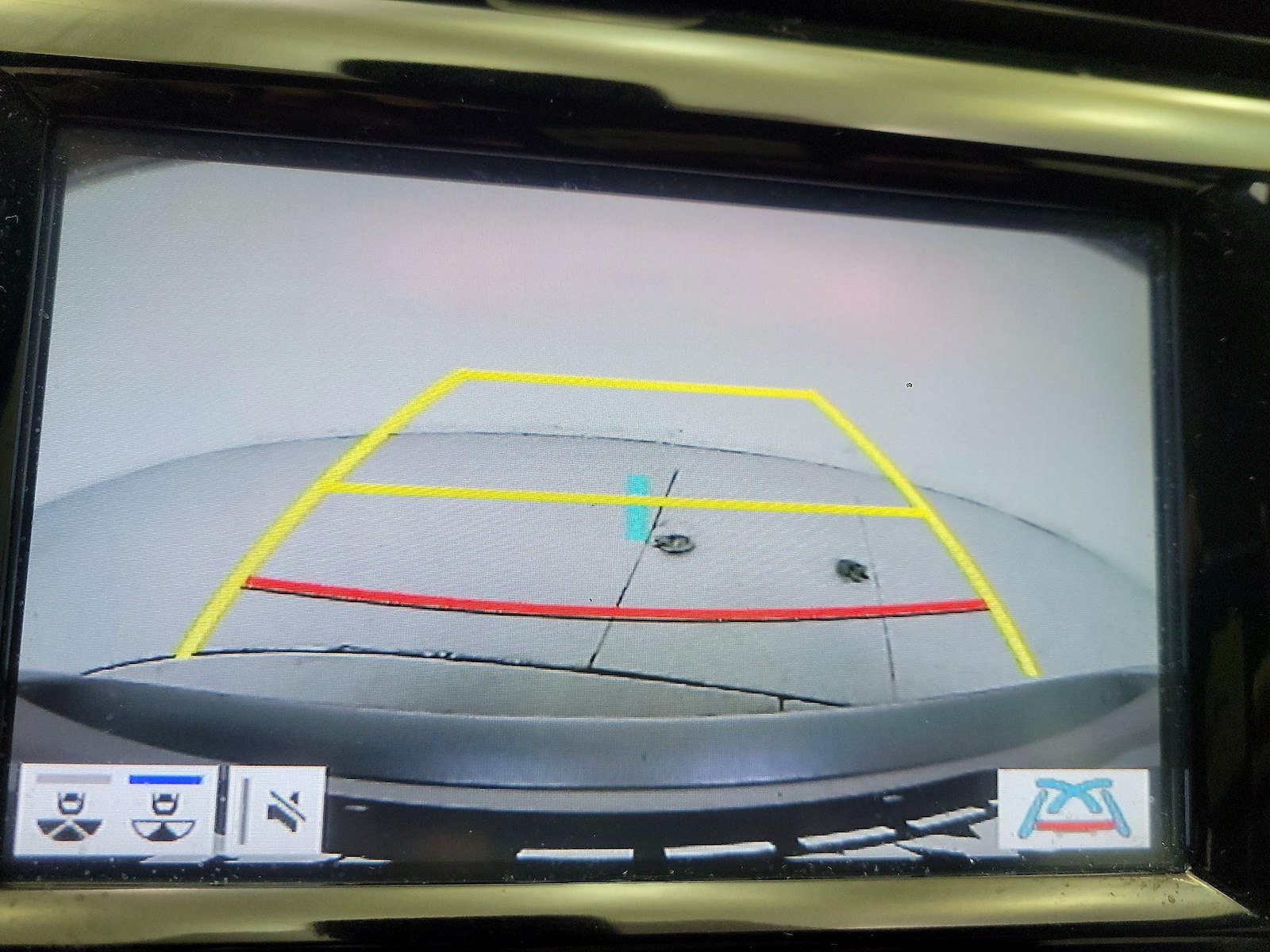 2019 Toyota Camry SE - Photo 16