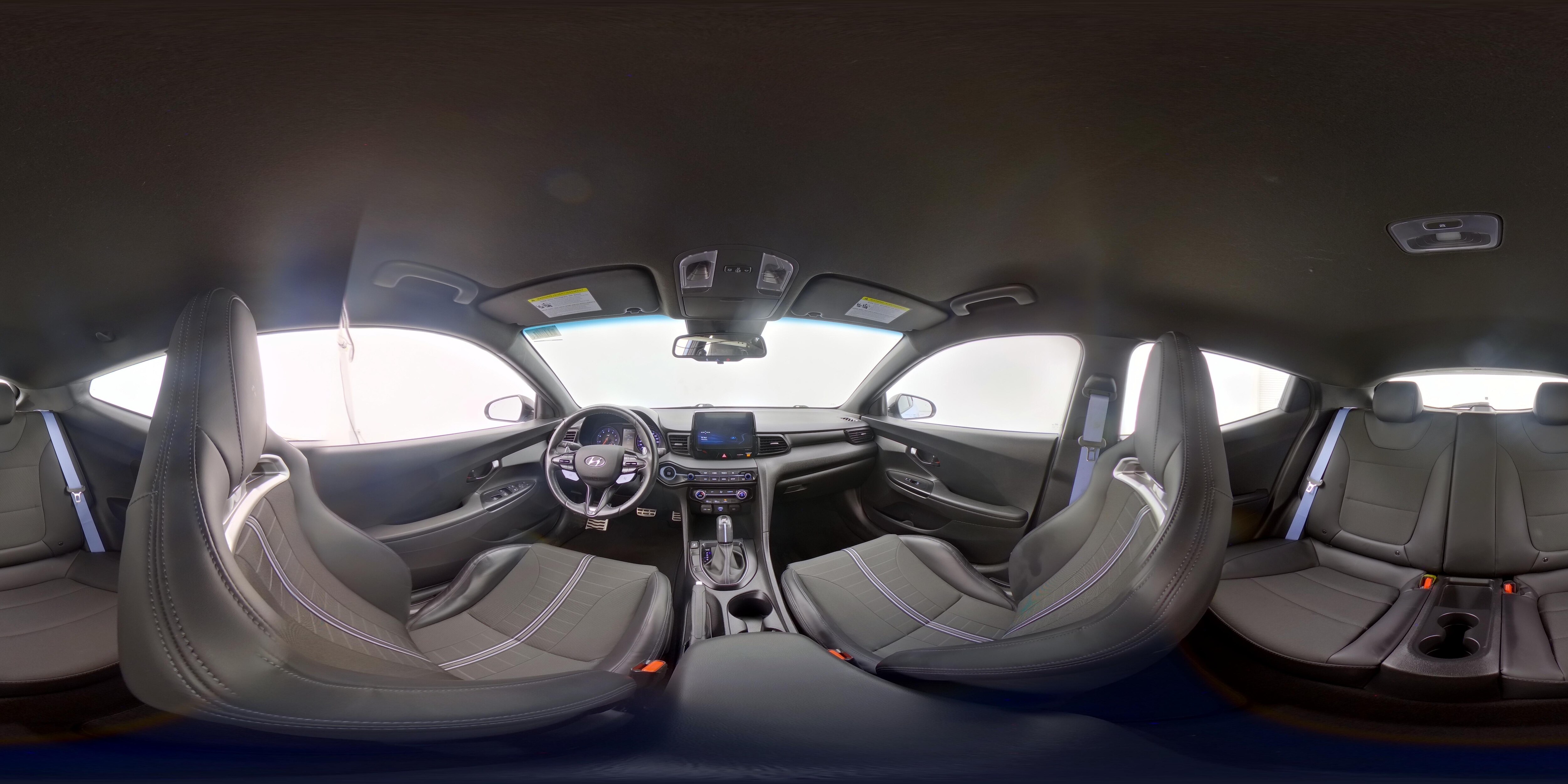 2021 Hyundai Veloster N - Photo 25