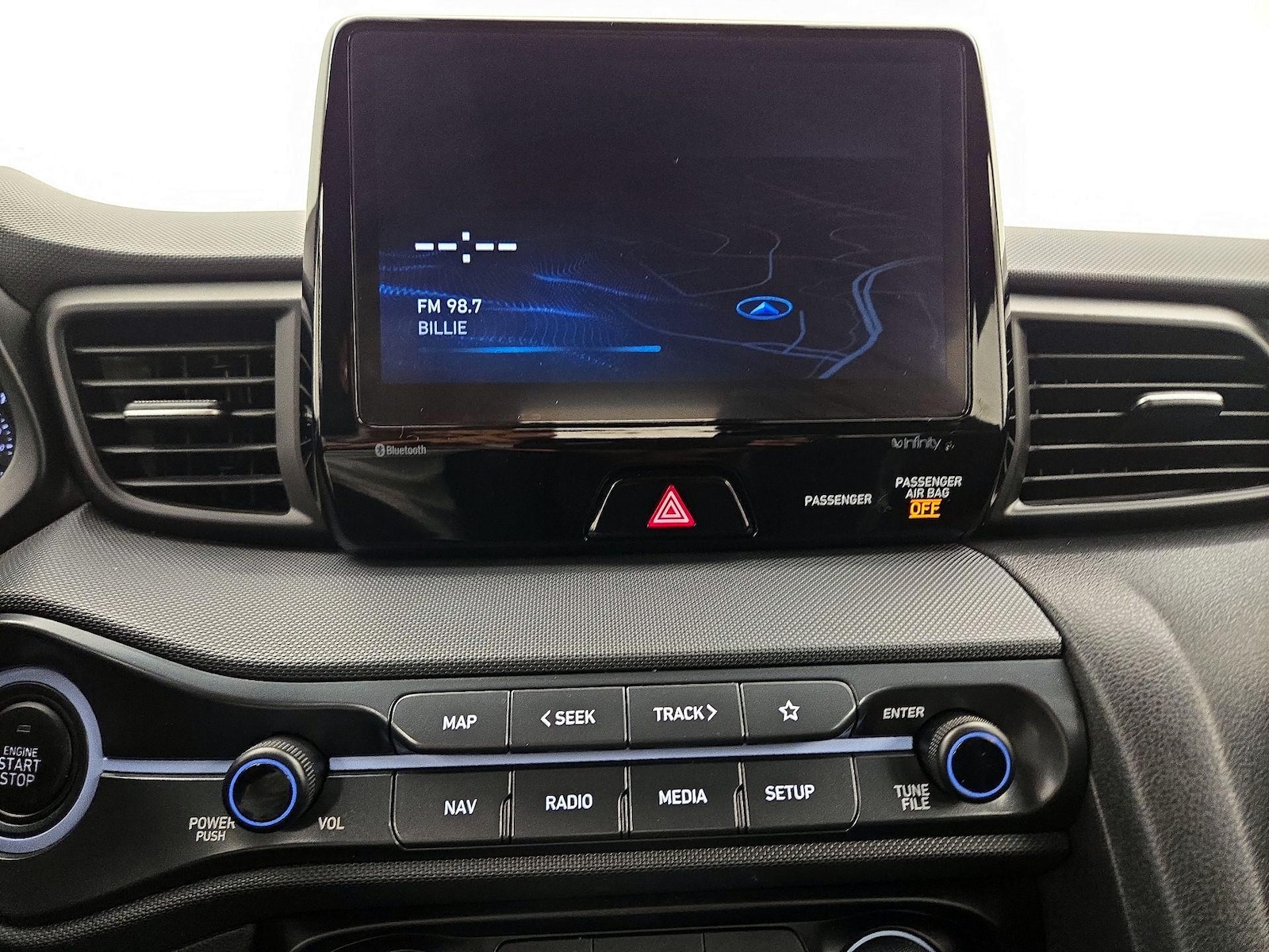 2021 Hyundai Veloster N - Photo 17