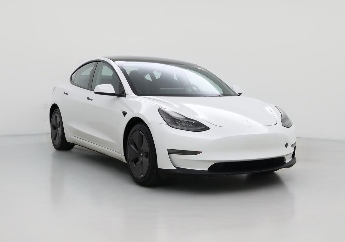 2023 Tesla Model 3 Rear-Wheel Drive in White — CarMax photo