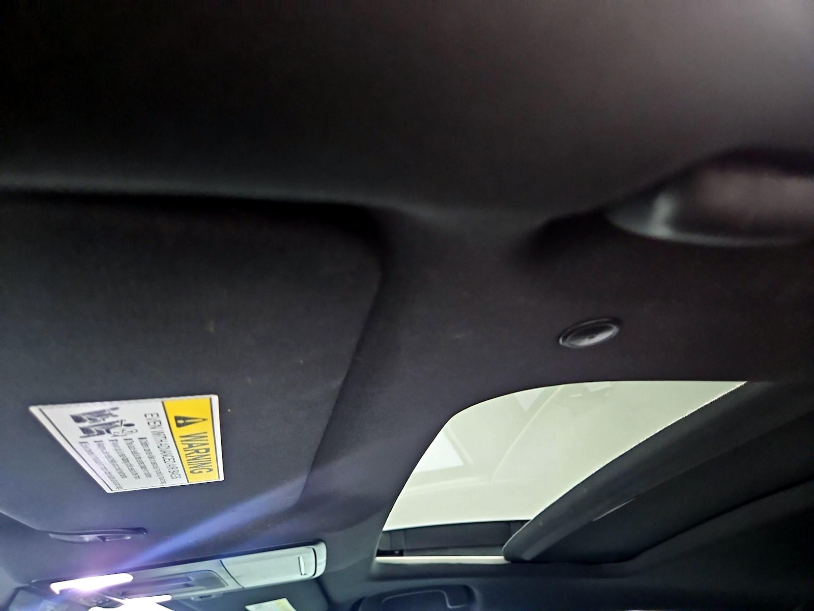 Sunroof(s) & Overhead Airbags