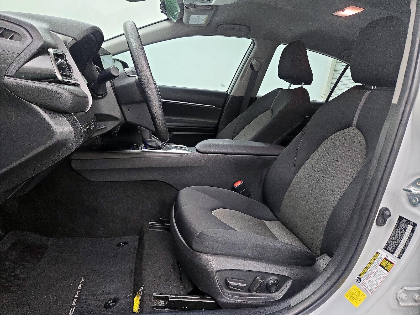 Power Seat(s) & Side Airbags