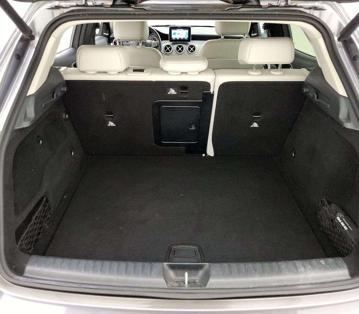 Trunk/Cargo (Seats Up)