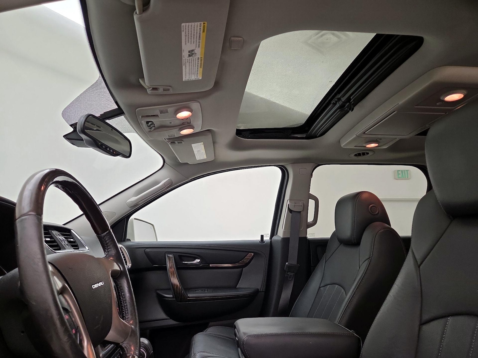 Panoramic Sunroof & Skylight(s)
