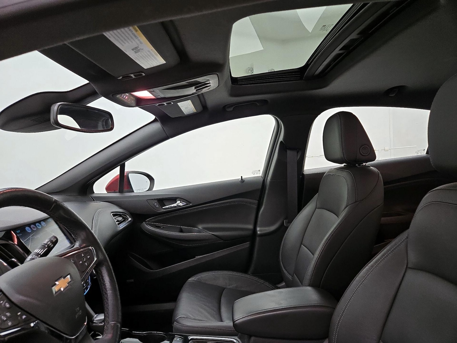 Sunroof(s) & Overhead Airbags