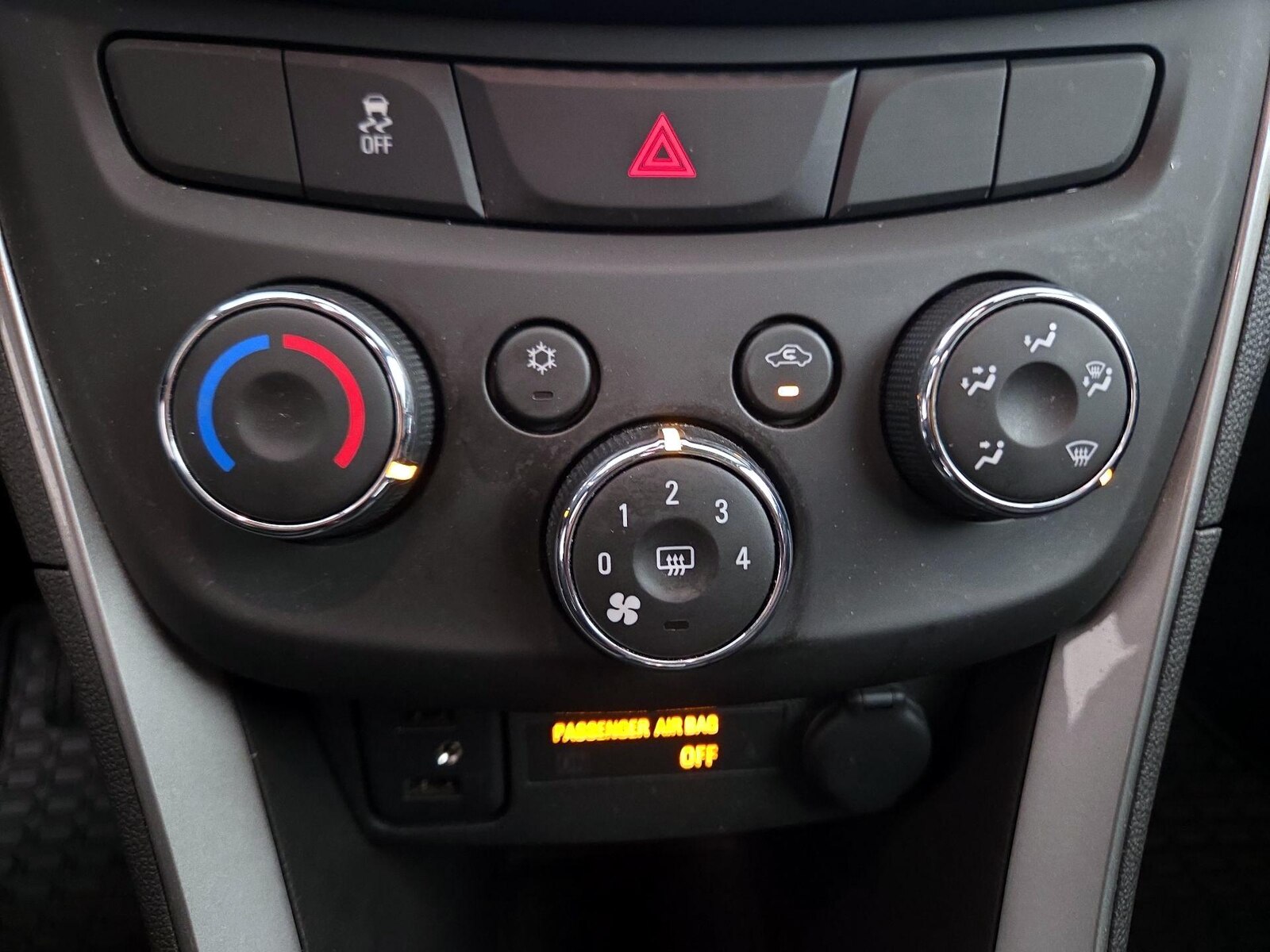 2019 Chevrolet Trax LT - Photo 17