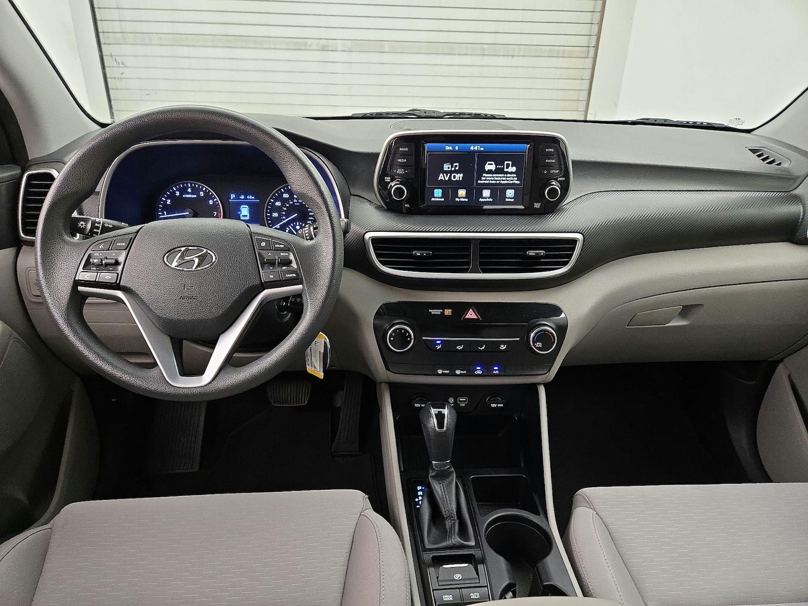 2021 Hyundai Tucson SE - Photo 10